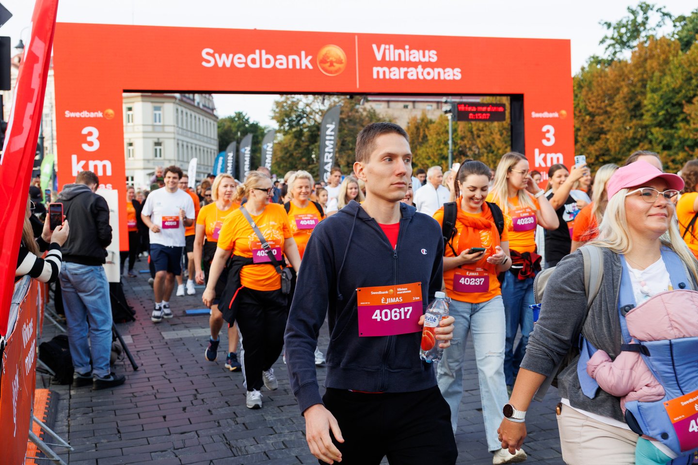„Swedbank Vilniaus maratono“ akimirkos. Naujiena renginyje – „Swedbank“ inicijuotas 3 km ėjimas<br> T.Bauro nuotr.