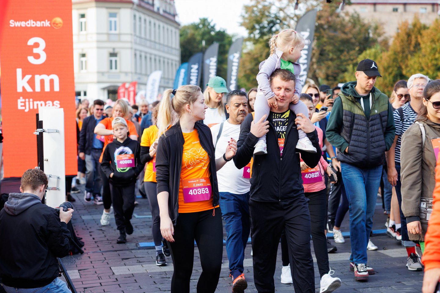 „Swedbank Vilniaus maratono“ akimirkos. Naujiena renginyje – „Swedbank“ inicijuotas 3 km ėjimas<br> T.Bauro nuotr.