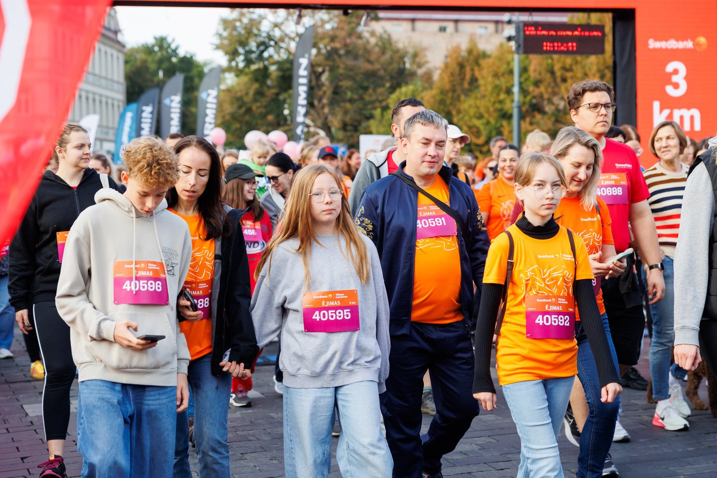 „Swedbank Vilniaus maratono“ akimirkos. Naujiena renginyje – „Swedbank“ inicijuotas 3 km ėjimas<br> T.Bauro nuotr.