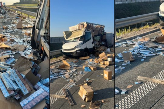 Lenkijoje į lietuvio vairuojamą mikroautobusą įsirėžė gyvulius vežęs sunkvežimis – žuvo 7 gyvuliai, pabiro kontrabandinės cigaretės