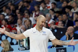 Aistros Graikijos spaudos konferencijoje – supykęs V. Spanoulis rėžė be užuolankų: „Tai – mėšlas“