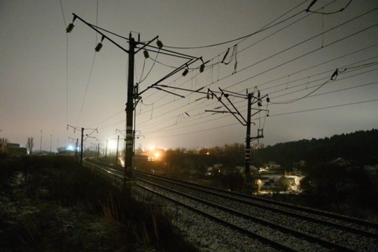 Baltijos šalys sutarė dėl 1,7 mlrd. eurų vertės „Rail Baltica“ vėžės elektrifikavimo