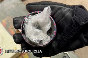 Klaipėdos teisėsauga teismui perdavė bylą dėl neteisėto disponavimo kvaišalais – dviem jaunuoliams gresia ilgi nelaisvės metai