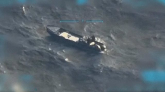 Per JAV pajėgų antpuolį žuvo trys venesueliečiai: D. Trumpas įspėjo, kas laukia gabenančių narkotikus