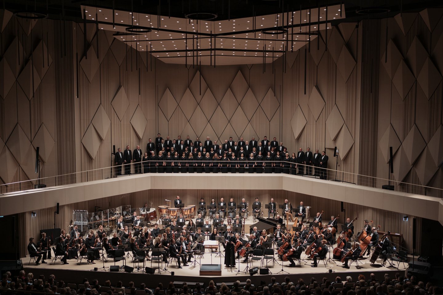 Lietuvos valstybinis simfoninis orkestras ir Kauno valstybinis choras.<br>J.Auškelio nuotr.