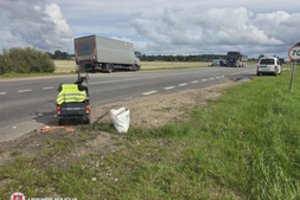 Tauragės rajone sunkvežimis mirtinai sužalojo elektriniu triračiu važiavusią moterį