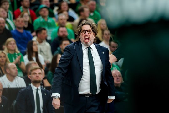 Andrea Trinchieri treneriu kol kas nedirbs – keičia profesiją