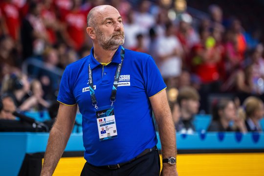 Bosnių treneris niršta ant rinktinės atsisakiusių žaidėjų: „Kokie jūs pelės, kokie jūs vargšai“