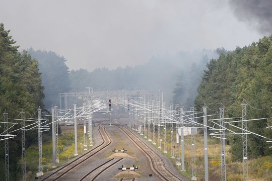Tranzitinių traukinių maršrutai po gaisro grįžo prie įprasto grafiko: incidentų nefiksuota