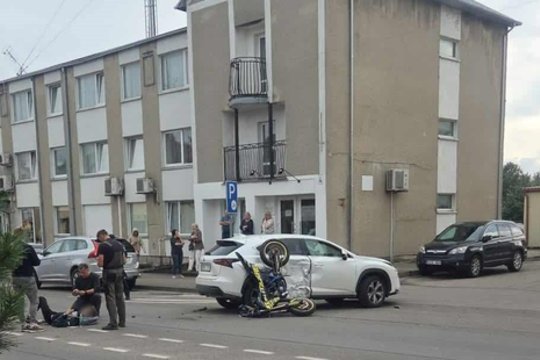 Paaiškėjo šokiruojantis faktas apie avariją Šilalėje: sužeistas nepilnametis medikų pagalbos laukė beveik valandą