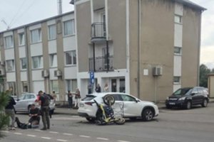 Paaiškėjo šokiruojantis faktas apie avariją Šilalėje: sužeistas nepilnametis medikų pagalbos laukė beveik valandą