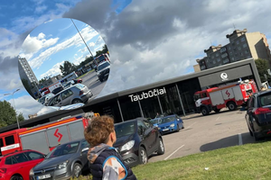 Į kavinę Kauno Šilainiuose skubėjo tarnybos: pranešta apie dūmus