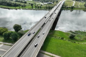 Įspėja vairuotojus: nuo pirmadienio A5 magistralėje – laikini eismo ribojimai