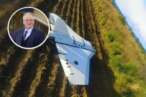 Mečys Laurinkus. Prasidėjus „droniadai“ – Lietuvos ir Lenkijos dangaus kiaurymė