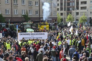 Seime – parlamentarų siūlymas koreguoti vasarą priimtą GPM lengvatą ūkininkams