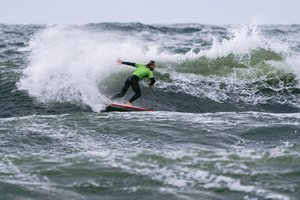 Lietuvos banglenčių čempionai – B. Valatkaitė ir D Meškauskas