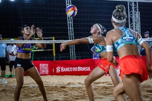 Elitiniame turnyre Brazilijoje – įspūdingos M. Paulikienės ir A. Raupelytės pergalės