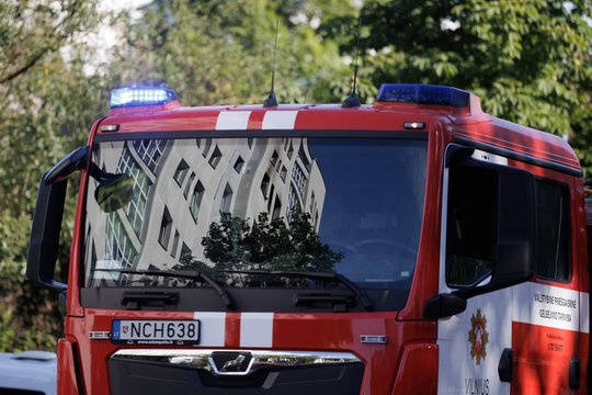 Aliarmas Vilkaviškio rajone – parūko grūdų saugykla su 100 tonų pupų