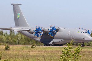 Ukraina į Lenkiją perkėlė retą lėktuvą – pasaulyje toks vienintelis