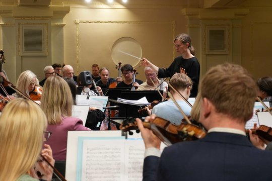 M. K. Čiurlionio jubiliejui paminėti skirta vinilo plokštelė – Gražinių šeimos dedikacija Lietuvos žemei