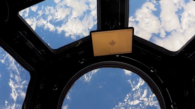 M. K. Čiurlionio muzika suskambo kosmose: NASA astronauto sveikinimas minint 150-ąsias gimimo metines