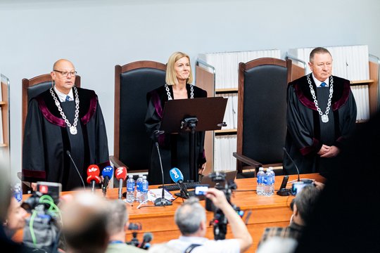 Riaušių prie Seimo byla: teismas paskelbė verdiktą 87 kaltinamiesiems
