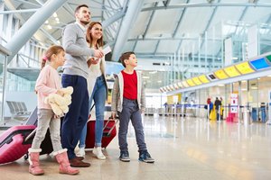 Per moksleivių atostogas – kelionė į užsienį: psichologė atskleidė poilsio naudą mokslo rezultatams