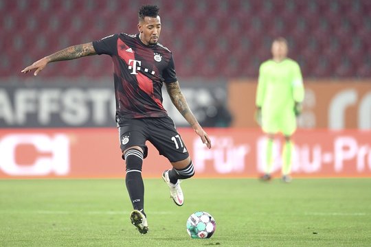 Profesionalo karjerą baigia pasaulio čempionatą laimėjęs ir 24 trofėjus iškovojęs vokietis