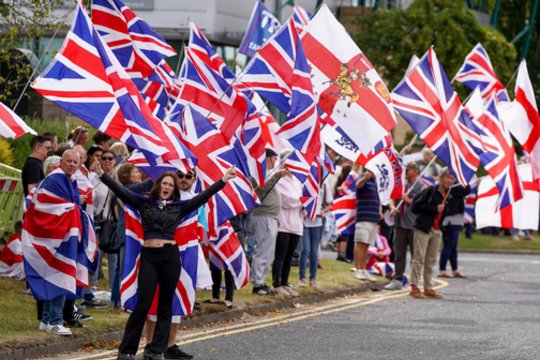 Lietuviai migrantai turėtų suklusti: Jungtinei Karalystei paišo prastą scenarijų