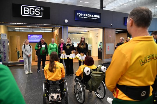 Į Indiją keliavę paraatletai susidūrė su problema – neišskrido, tačiau delegacija tikisi pasiekti pasaulio čempionato sostinę