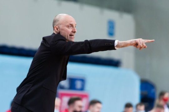 Erikas Kučiauskas aštuntą sezoną iš eilės vadovaus Šakiams