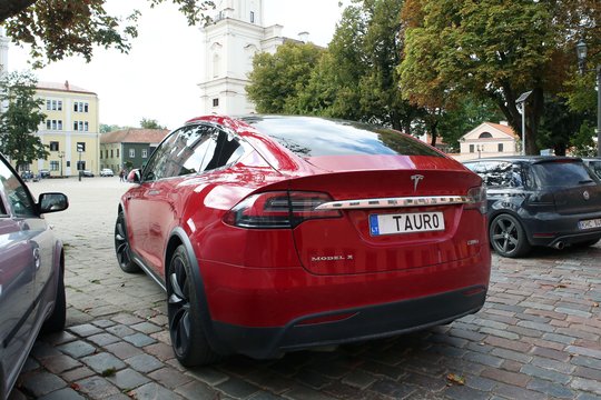 „Regitra“: užsisakyti numerio ženklų keitimo paslaugą nuo šiol galima ir internetu