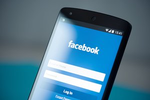 Už kiek parduotumėte savo „Facebook“ paskyrą?