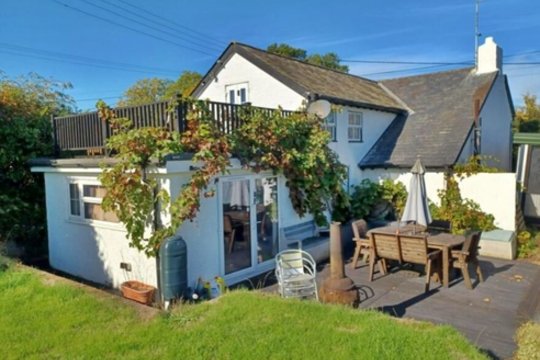 Keturių miegamųjų namas atrodė per gerai, kad būtų tiesa – kol pirkėjai pamatė kai ką labai keisto