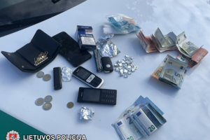 Vilniuje su narkotikais įkliuvo 45 metų vyras – pasiaiškinimai pareigūnų neįtikino