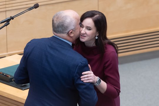 Daliai opozicijos palikus posėdžių salę – premjerė to nesureikšmina: Vyriausybei visada sunku dirbti