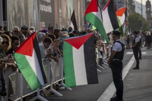 Beveik 150 JT narių pripažinus Palestiną mato dvi problemas: beda pirštu į žemėlapį
