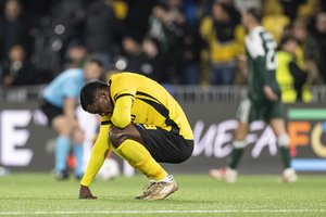 „Panathinaikos“ Europos lygoje per 19 min. pelnė 3 įvarčius, o „Aston Villa“ iškovojo pirmąją pergalę šiame sezone