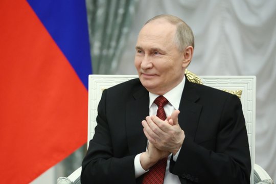 Išaušus svarbiausiai dienai Moldovos istorijoje – milžiniška įtampa: V. Putinas trina rankomis