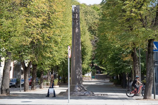 Laisvės alėjoje nebeliko vieno kelio ženklo: praneša, ką reikia žinoti dėl eismo šioje vietoje