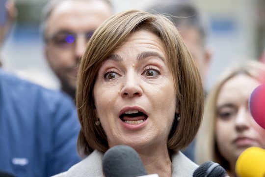 Liko diena iki svarbiausių rinkimų istorijoje: Moldovos prezidentė įspėja dėl Rusijos šešėlio