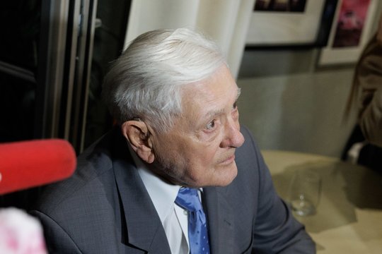 Iš Santaros klinikų – naujausia žinia apie V. Adamkaus būklę