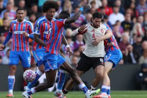 Per anksti išsigelbėjimų patikėjęs „Liverpool“ iššvaistė pirmuosius taškus