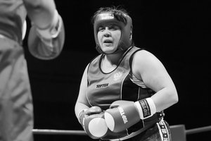 Miegodama staiga mirė tituluočiausia Rusijos boksininkė