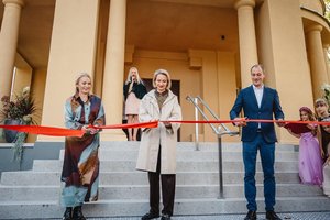 Vytauto parke atverta atnaujinta Kauno Miko Petrausko scenos menų mokykla