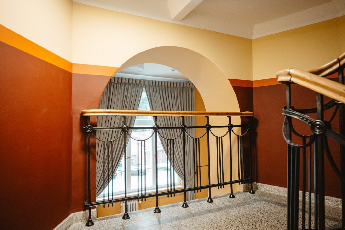 Praėjusią savaitę oficialiai atidarytos sutvarkytos Kauno Miko Petrausko scenos menų mokyklos patalpos.