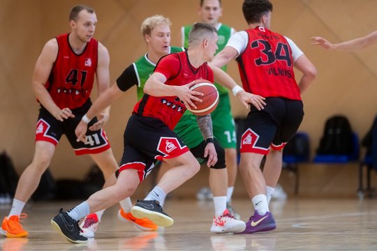 Lietuvos kurčiųjų vyrų čempionų karūna apgynė Kauno „Tyla“