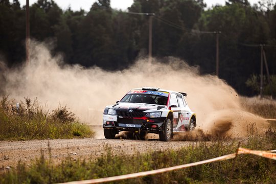 Du „Viada-Multi FX“ ekipažai – aukščiausiose „Orlen Lietuva Rally“ pozicijose