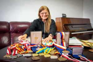 Jubiliejų sutinkanti pirmoji Lietuvos paralimpietė Danutė Šmidek neabejoja – jos sėkmės raktas yra tvirtas charakteris ir ištvermė