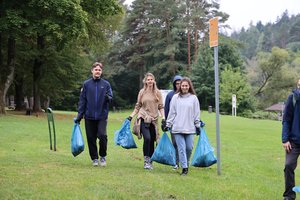 Tvarkymosi sezonas tęsiasi: įmonės renkasi talkas ir rudenį